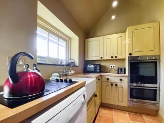 Oaklands Farm - Cottage 5 - Broughton - 5