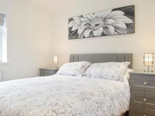 Princess Court Apartment - Llanelli - 4