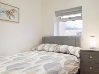 Princess Court Apartment - Llanelli - 3