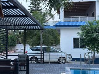 Villa Orchidia with Private Pool 3BR by Homeyhuts - 4