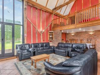 Clamp Farm Barn - Stowmarket - 3