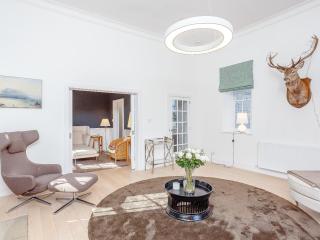 Skene House Court - Dunecht - 5