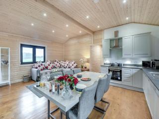 Alpaca Lodge - Barkston - 3