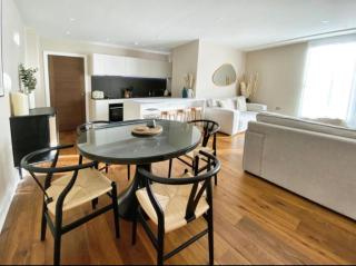 Racers Roost, Rydale House, Central York, Sleeps 4 - York - 4