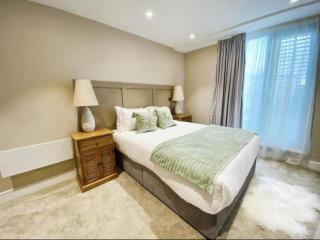 Racers Roost, Rydale House, Central York, Sleeps 4 - York - 1