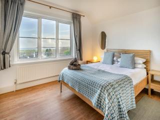 Innishkea - Tenby - 1