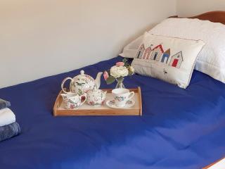 Meadow Barn - Wool - 1