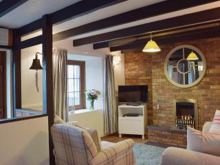 Ty Capel Seion - Cardigan - 8