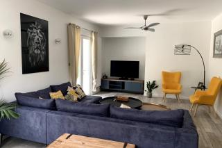 Beautiful and spacious villa - swimming pool - garden - Le Rouret - 8