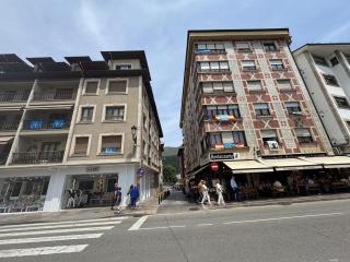 Doña Carmen en el corazón Cangas Onís VUT-6783-AS - 2