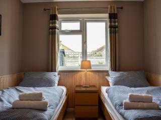Mussel Cottage - Middleton-on-Sea - 2