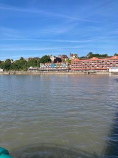 Spacious 2 Bed apartment in the centre of Penarth - Cardiff - 5