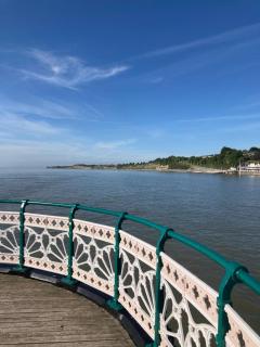 Spacious 2 Bed apartment in the centre of Penarth - Cardiff - 2
