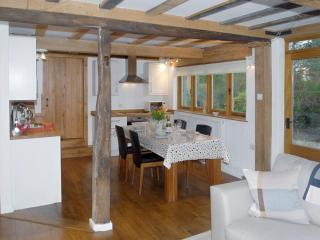 Cowford Oast - Mark Cross - 1