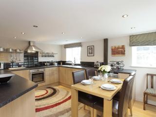 Stable Cottage - Hw7452 - Whitford - 7