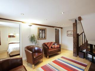 Stable Cottage - Hw7452 - Whitford - 8