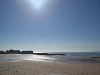 Spring Tides - Beadnell - 9