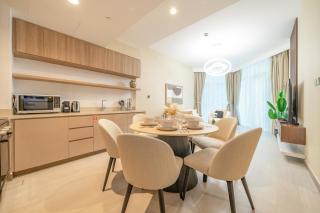 Impressive 2BR Apt with Premium - 3