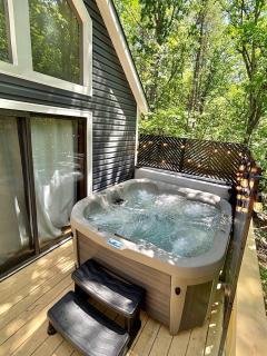 Hot Tub Luxe Retreat • Game Room • Lake • Bryce - Basye - 8