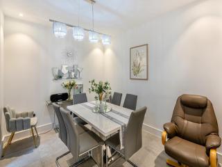 Luxury Living - Canterbury - 6