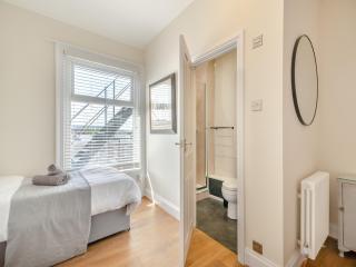 Sea View At The Oaklands - Scarborough - 3
