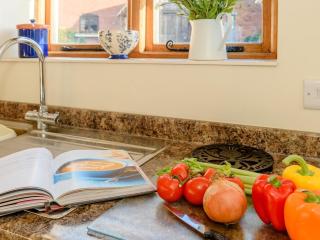 2 Bed in Ironbridge 77771 - Leighton - 1