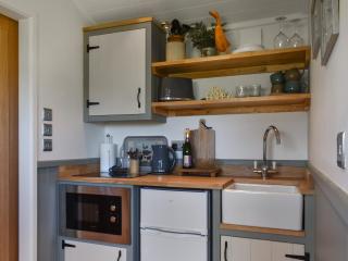 Meadows View Shepherds Hut - Cockermouth - 3