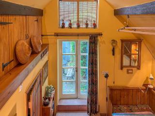 Yelt Cottage - Wootton - 2