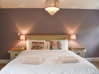 The Cottage At Stainsacre Hall - Hawsker - 3