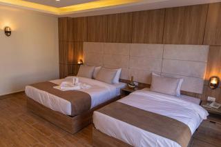 Royal Nine Pyramids View Hotel - Cairo - 1
