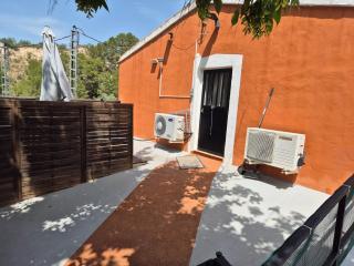 beautiful guest room with swimming pool - Gormach - 9