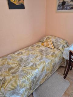 beautiful guest room with swimming pool - Gormach - 1