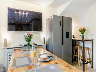 Jurassic House - Weymouth - 6