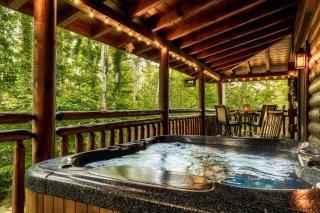 NEW Family Friendly - Games - Hot Tub - Fire Pit - 9