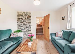 Sgubor Fach - Pen-y-bont-fawr - 7