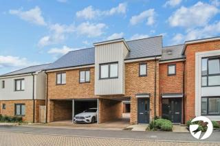 Contemporary 2 Bedroom House - Stonewood - 3