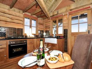 Copperbeech Bowtop - Tilston - 3