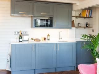 The Cosy Cabin - Clapton in Gordano - 3