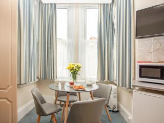 Apartment Two - Uk39835 - Paignton - 8