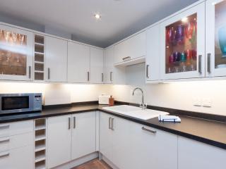 Bank Apartment 2 - Dartmouth - 5