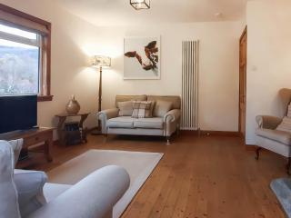 Clunie Dam Lodge - - 8