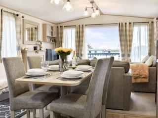 Pinecone Lodge - Sherburn - 5