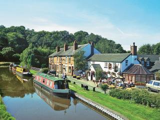 Hollybush Cottage - E2800 - Cheddleton - 0