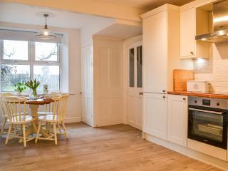 School Cottage - Lowthorpe - 2