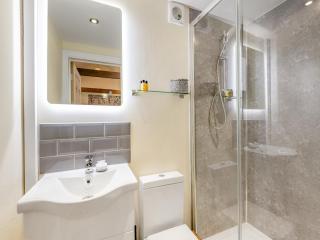 Rose Cottage - Banstead - 2