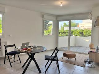 Chambre neuve chez habitant - Vénissieux - 1