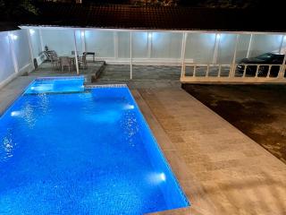 Central House with Family Friendly Pool and Mountain View - Gabala - 7