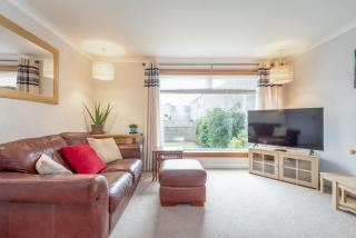 James Robb Avenue - No 4 - 2