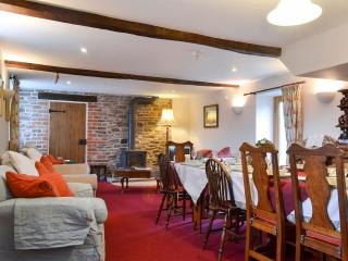 Stoke Court Farm Barn - - 9