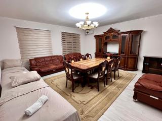 Central House with Family Friendly Pool and Mountain View - Gabala - 5